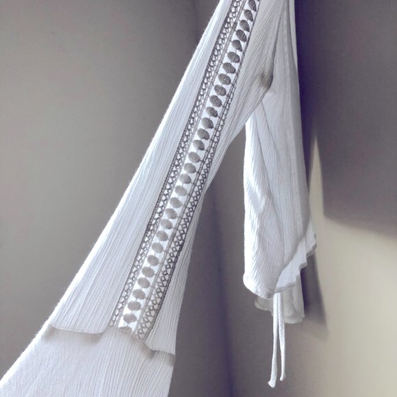 2 for $10 Forever 21 front tie peasant top - Picture 5 of 11